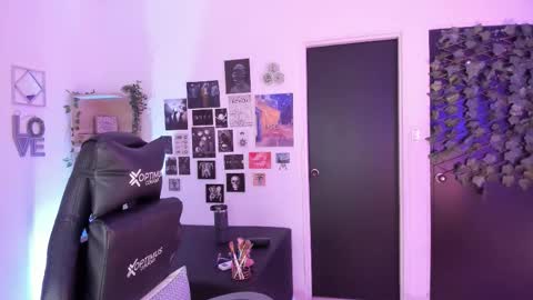 Snapshot of lanaherondale_ chatting on 11/23/25, 09:09 lanaherondale_ online show from 11/23/25, 09:09