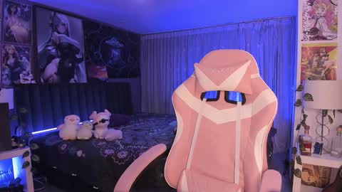 L A N A  online show from 02/04/25, 04:37