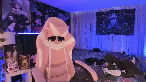 L A N A  online show from 03/04/25, 08:05