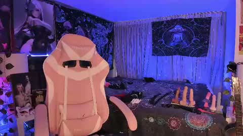 L A N A  online show from 03/07/25, 10:43