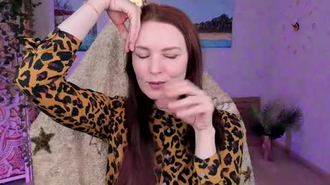 Snapshot of lanaradiance chatting on 04/30/26, 10:54 Lana Radiance online show from 04/30/26, 10:54