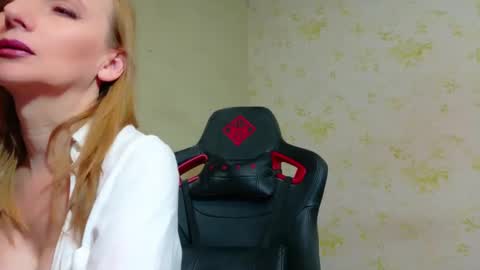 Snapshot of lanasweet9 chatting on 12/31/24, 05:18 Lana online show from 12/31/24, 05:18