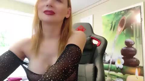 Snapshot of lanasweet9 chatting on 02/10/25, 07:47 Lana online show from 02/10/25, 07:47