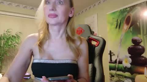 Snapshot of lanasweet9 chatting on 04/07/26, 06:52 Lana online show from 04/07/26, 06:52