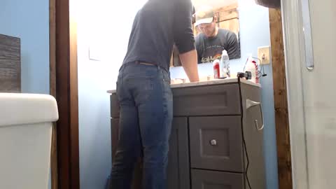 Snapshot of lancehardin chatting on 01/07/25, 03:12 Lance online show from 01/07/25, 03:12