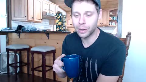 Snapshot of lancehardin chatting on 01/14/25, 03:15 Lance online show from 01/14/25, 03:15