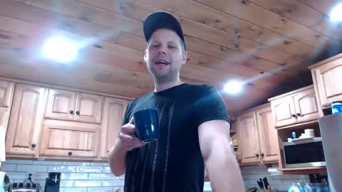 Snapshot of lancehardin chatting on 02/11/25, 03:08 Lance online show from 02/11/25, 03:08