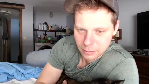 Snapshot of lancehardin chatting on 02/25/25, 03:05 Lance online show from 02/25/25, 03:05