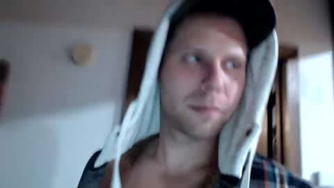 Snapshot of lancehardin chatting on 10/08/25, 11:46 Lance online show from 10/08/25, 11:46