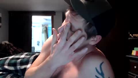 Snapshot of lancehardin chatting on 01/12/26, 01:11 Lance online show from 01/12/26, 01:11