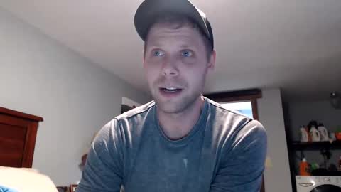 Snapshot of lancehardin chatting on 03/02/26, 01:19 Lance online show from 03/02/26, 01:19