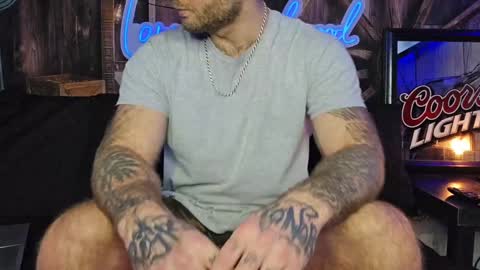 Snapshot of lancehardwood222 chatting on 01/16/25, 01:27 LANCE online show from 01/16/25, 01:27