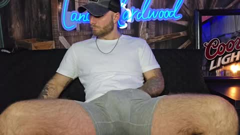 Snapshot of lancehardwood222 chatting on 01/26/25, 02:35 LANCE online show from 01/26/25, 02:35