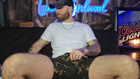 Snapshot of lancehardwood222 chatting on 02/19/25, 01:18 LANCE online show from 02/19/25, 01:18