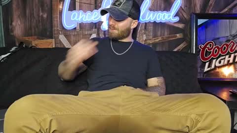 Snapshot of lancehardwood222 chatting on 02/23/25, 02:18 LANCE online show from 02/23/25, 02:18