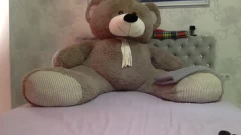 langoria online show from 06/18/26, 03:38