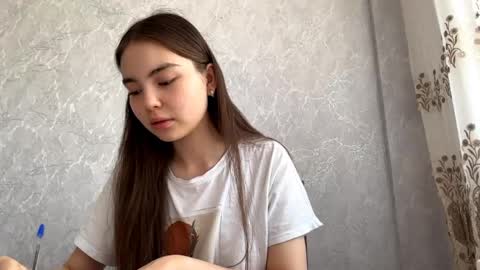 Snapshot of lanihadland chatting on 05/17/26, 05:49 Alice online show from 05/17/26, 05:49