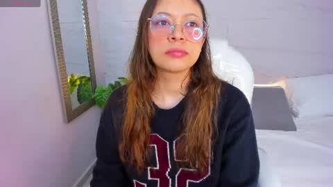 Lanna online show from 06/26/26, 11:36
