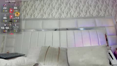          online show from 02/01/25, 06:29