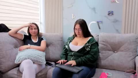 lanna_as online show from 05/04/26, 03:19