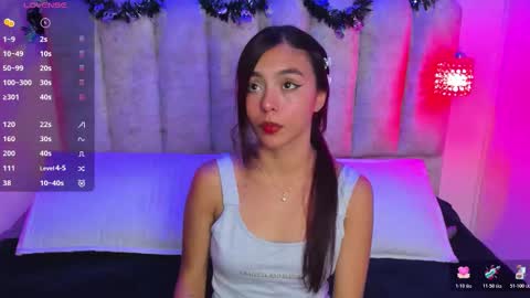 Snapshot of lanna_brunette chatting on 10/27/25, 01:04 lanna_brunette online show from 10/27/25, 01:04