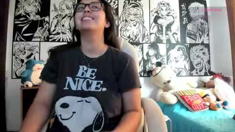 lanna miller     online show from 11/12/25, 01:44