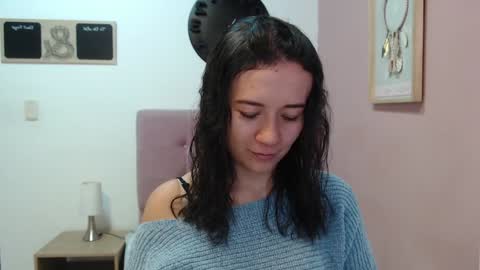 Lanna online show from 12/16/24, 01:32