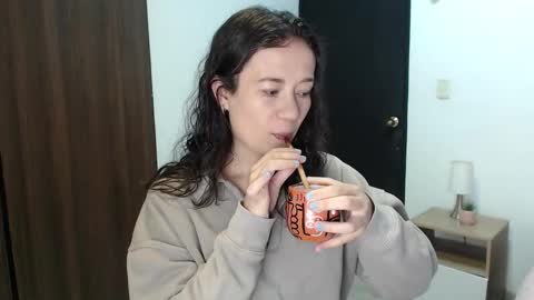 Lanna online show from 09/12/25, 01:11