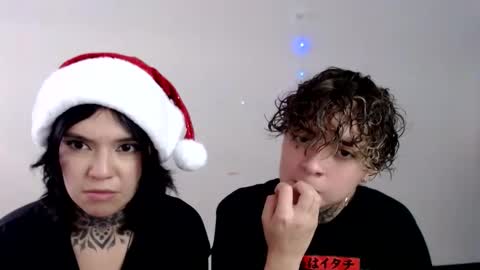 Snapshot of lannie_gonzales chatting on 12/13/24, 08:15 LANNIE online show from 12/13/24, 08:15