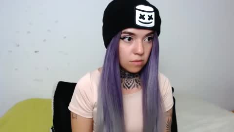 Snapshot of lannie_gonzales chatting on 01/27/25, 11:11 LANNIE online show from 01/27/25, 11:11