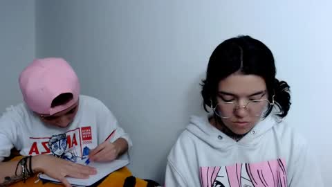 Snapshot of lannie_gonzales chatting on 02/12/25, 01:19 LANNIE online show from 02/12/25, 01:19