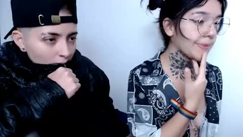 Snapshot of lannie_gonzales chatting on 02/19/25, 02:01 LANNIE online show from 02/19/25, 02:01