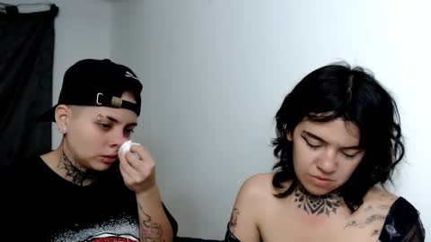 Snapshot of lannie_gonzales chatting on 02/22/25, 02:17 LANNIE online show from 02/22/25, 02:17