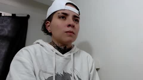 Snapshot of lannie_gonzales chatting on 03/05/25, 08:10 LANNIE online show from 03/05/25, 08:10