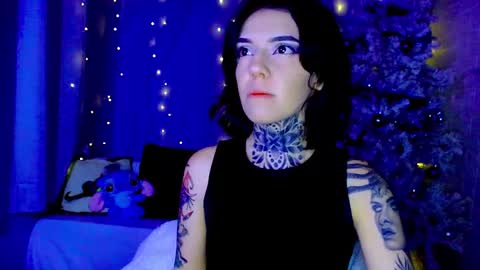 LANNIE   online show from 12/16/25, 03:11