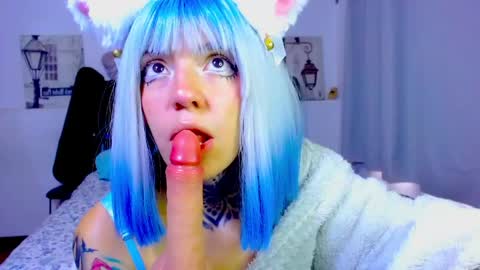 Snapshot of lannie_gonzaless chatting on 05/22/26, 02:12 LANNIE Special show when it reaches 10000 flowers online show from 05/22/26, 02:12