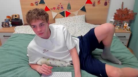 Snapshot of lanny_fandi chatting on 01/16/26, 02:43 Fandi online show from 01/16/26, 02:43