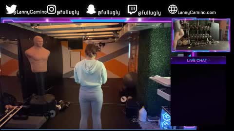 Snapshot of lannycamino chatting on 12/18/25, 11:33 el cee online show from 12/18/25, 11:33