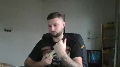 Snapshot of lansidick chatting on 01/19/25, 11:12 lansidick online show from 01/19/25, 11:12