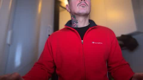 Snapshot of lanzarote6 chatting on 02/21/25, 07:10 BDSM online show from 02/21/25, 07:10