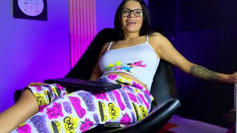 la paisita  online show from 02/03/25, 09:08