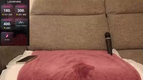 lapetitefrenchie83 online show from 03/11/26, 08:59