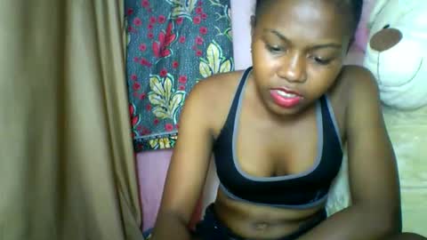 lara_belle online show from 05/01/26, 10:03