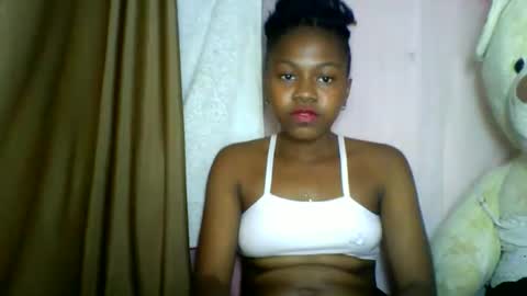 lara_belle online show from 05/18/26, 07:20