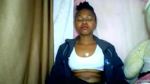 lara_belle online show from 05/22/26, 03:02