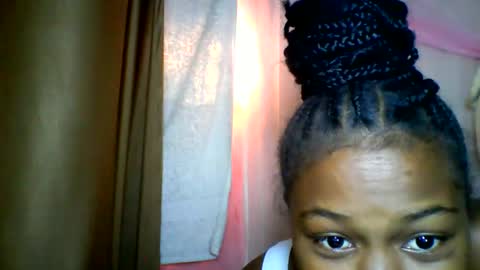 lara_belle online show from 05/23/26, 06:29