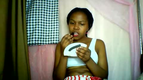 lara_belle online show from 06/04/26, 07:58