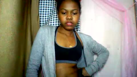 lara_belle online show from 06/11/26, 12:32