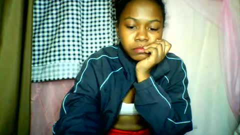 lara_belle online show from 06/12/26, 07:24