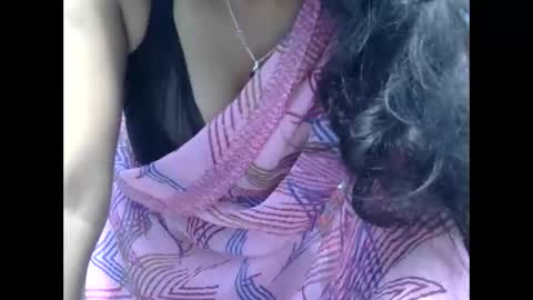 Anshika rai online show from 09/11/25, 06:57